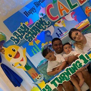 Meet your Posher, Caleb y dora